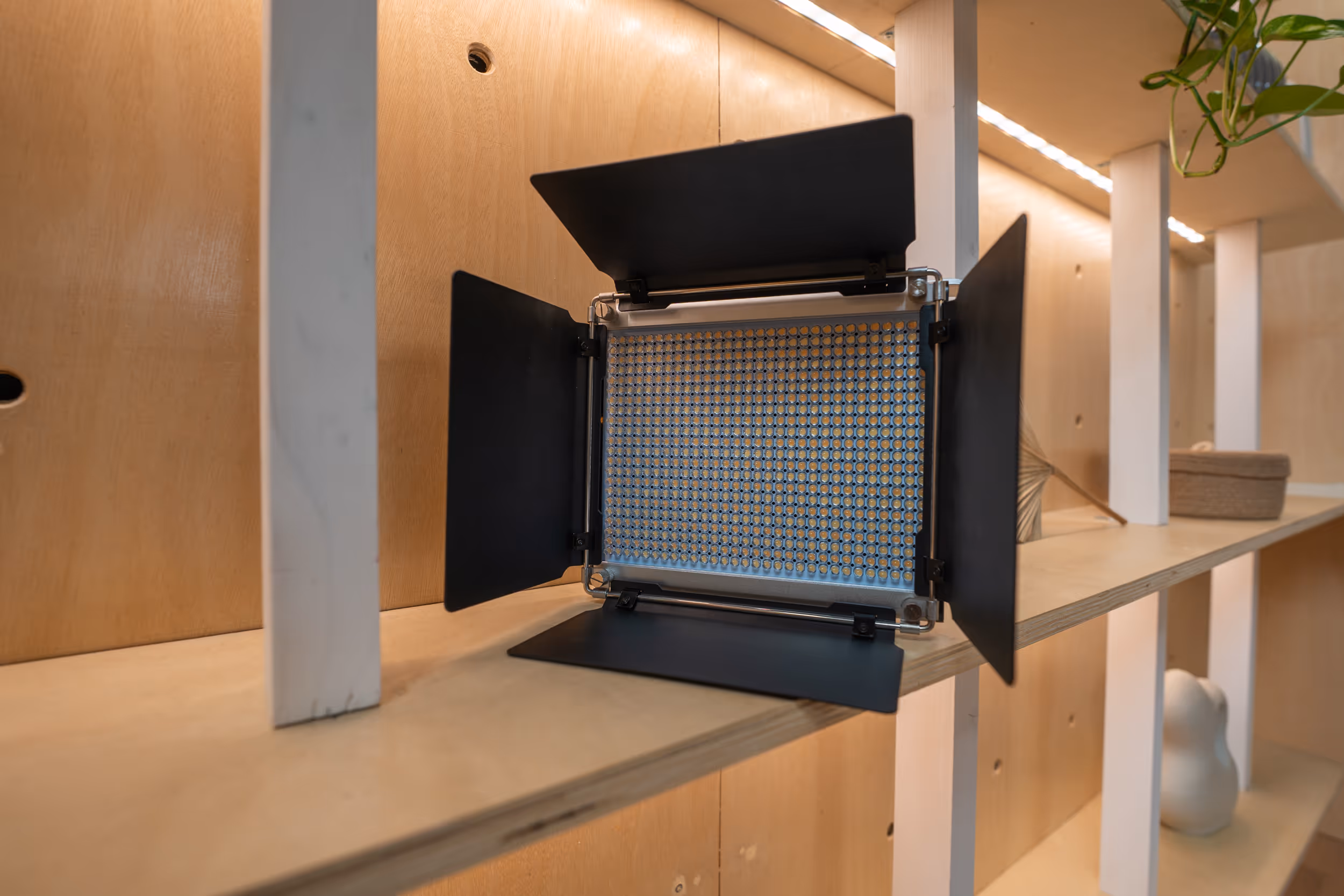 Echipamente studio Lumini RGB