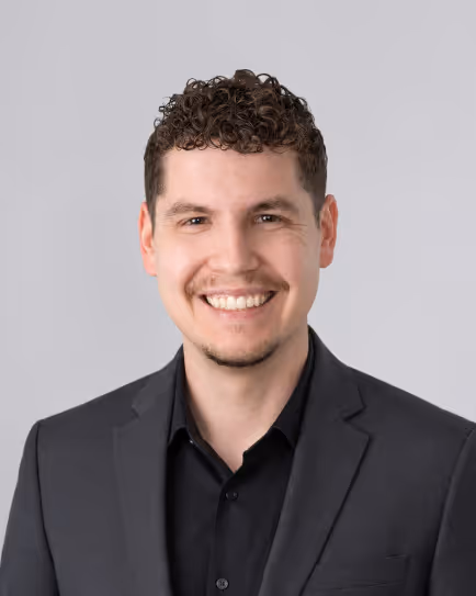 james simmons headshot