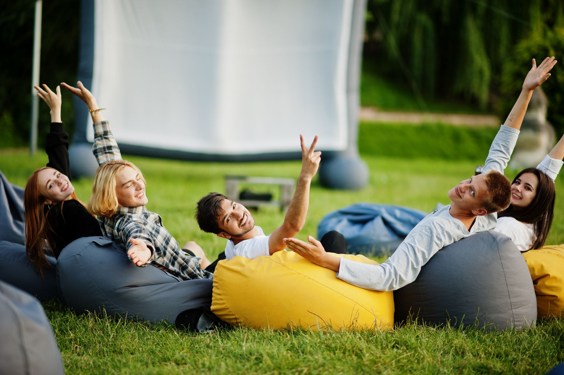 Groep collega's tijdens een inspirerend teamevent van BuitenEvents