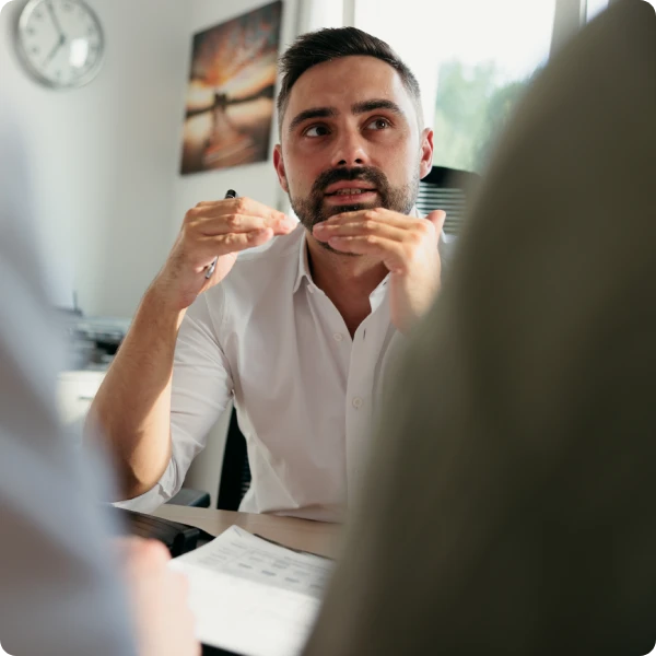 Portrait Martin während Beratung