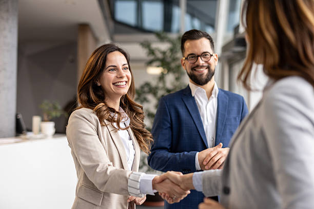 Best Shopify Agencies: Who Should You Partner With?