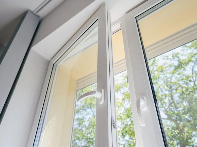 Nyílászáró kivitelezés Bács Garázs