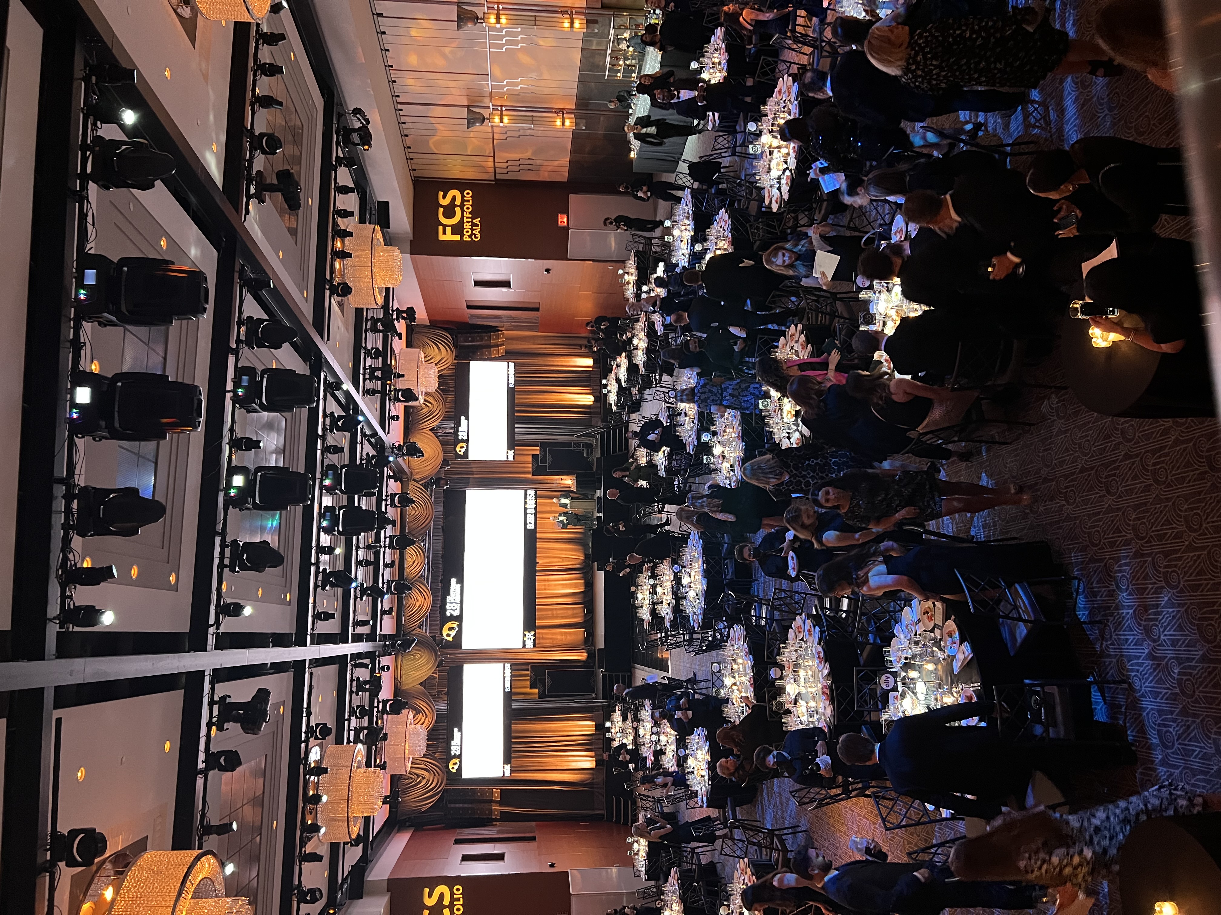 How to Choose a Teleprompter Rental in New York | Prompster