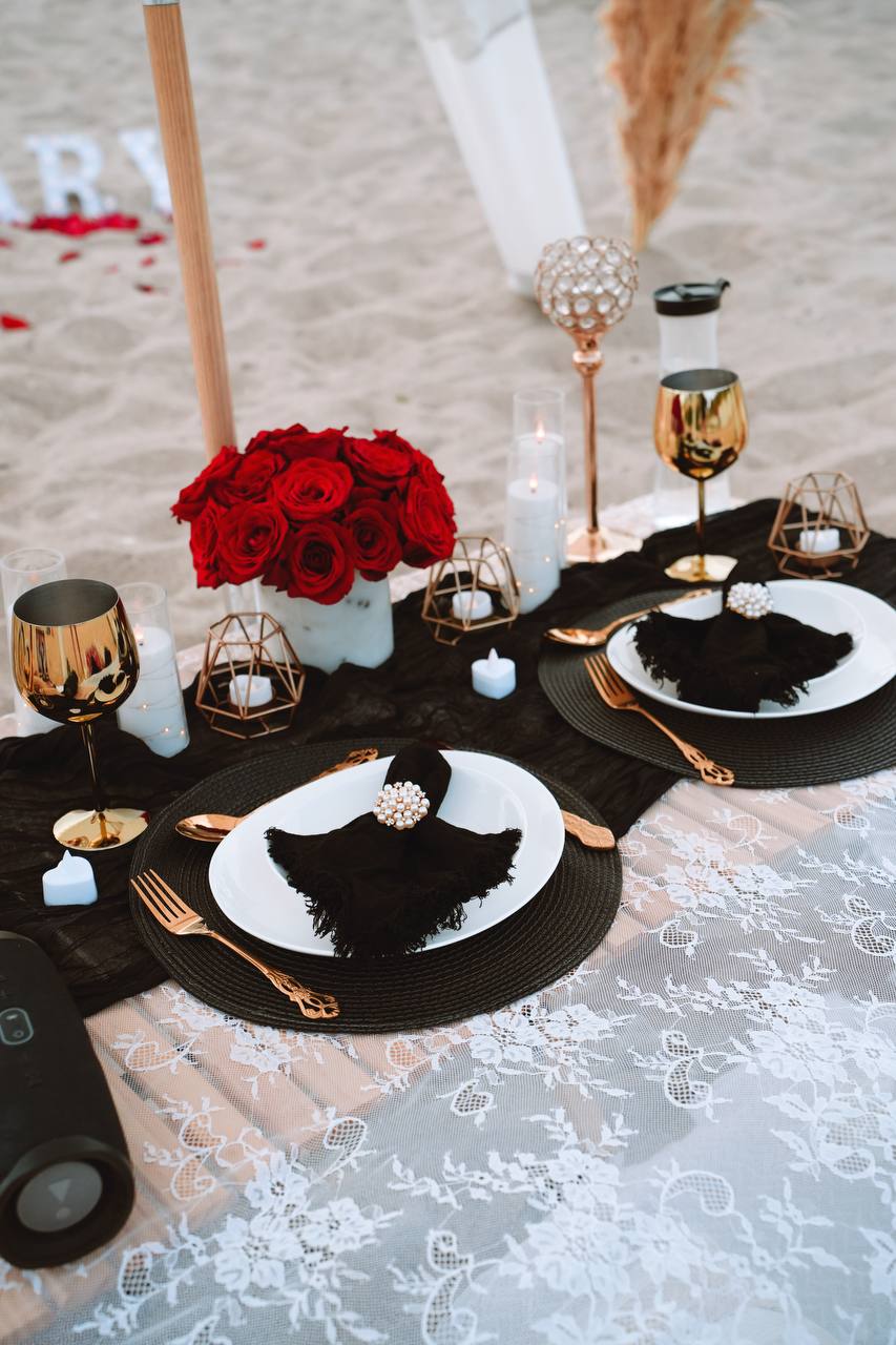 Black table color 