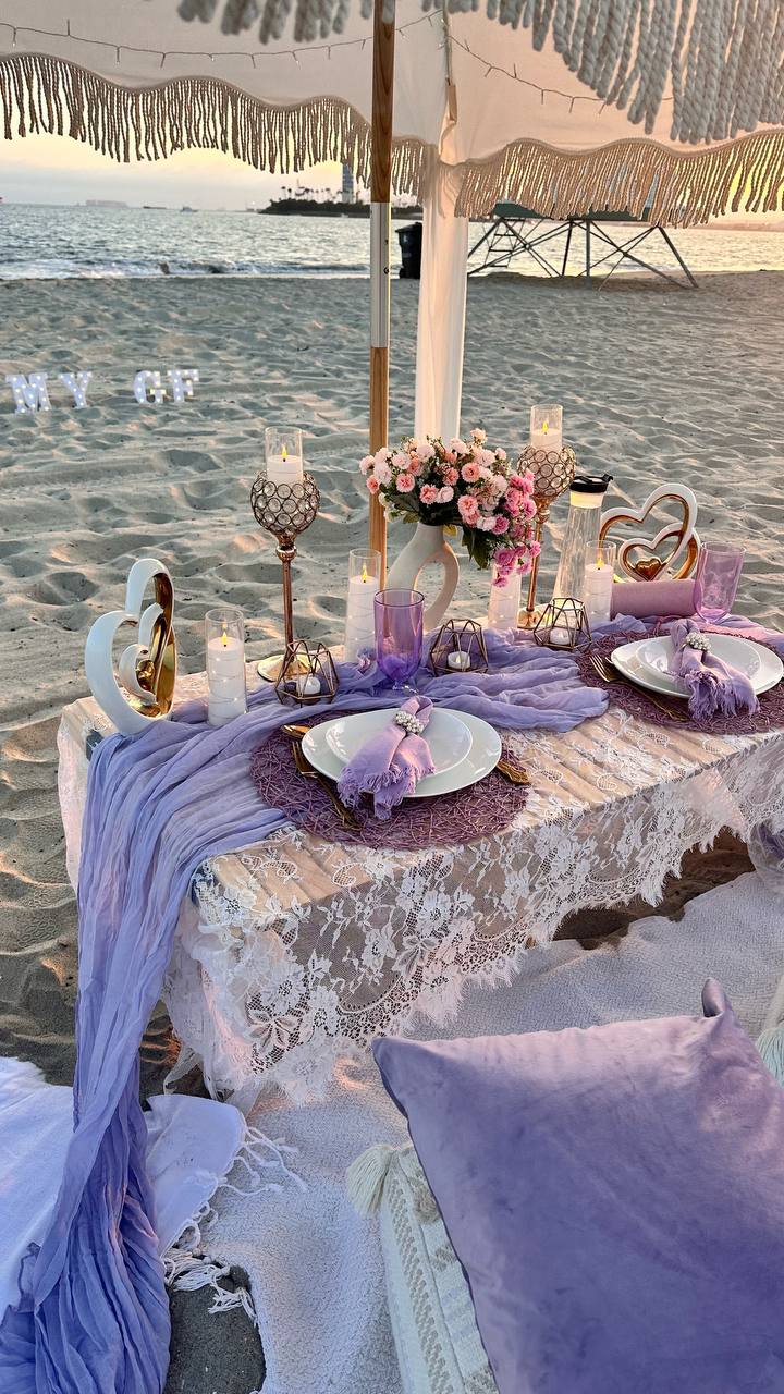 Purple event table arrangement