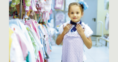 ملابس العيد لطفلة مع مؤسسة بناتي