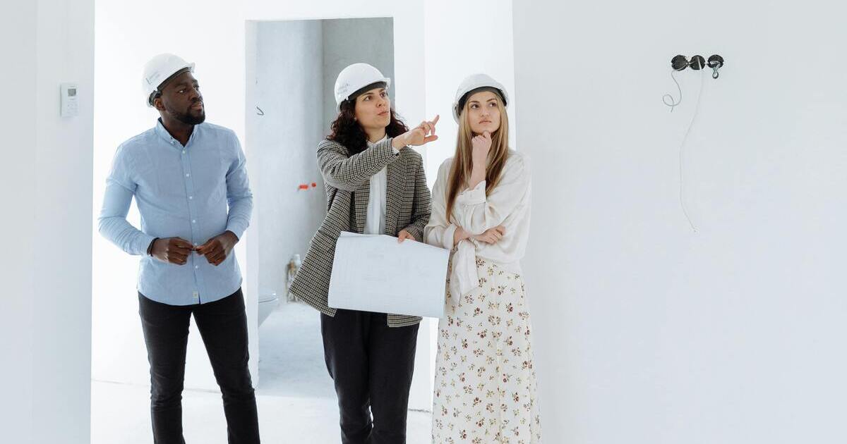 A property manager that is talking to residents