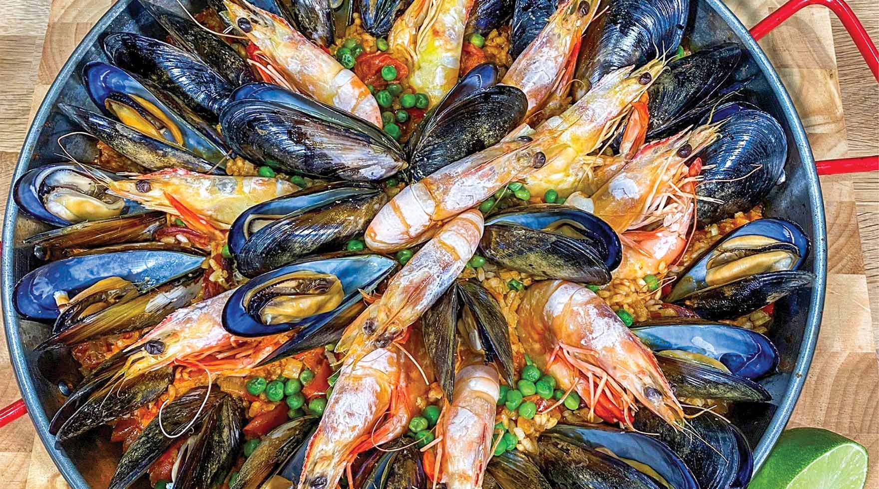 Prawn and Mussel Paella - Catch & Cook
