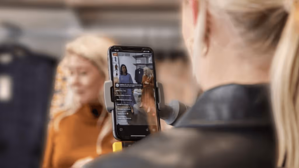 Sales have risen so much that Chili Clothes I Like now has twice as many employees