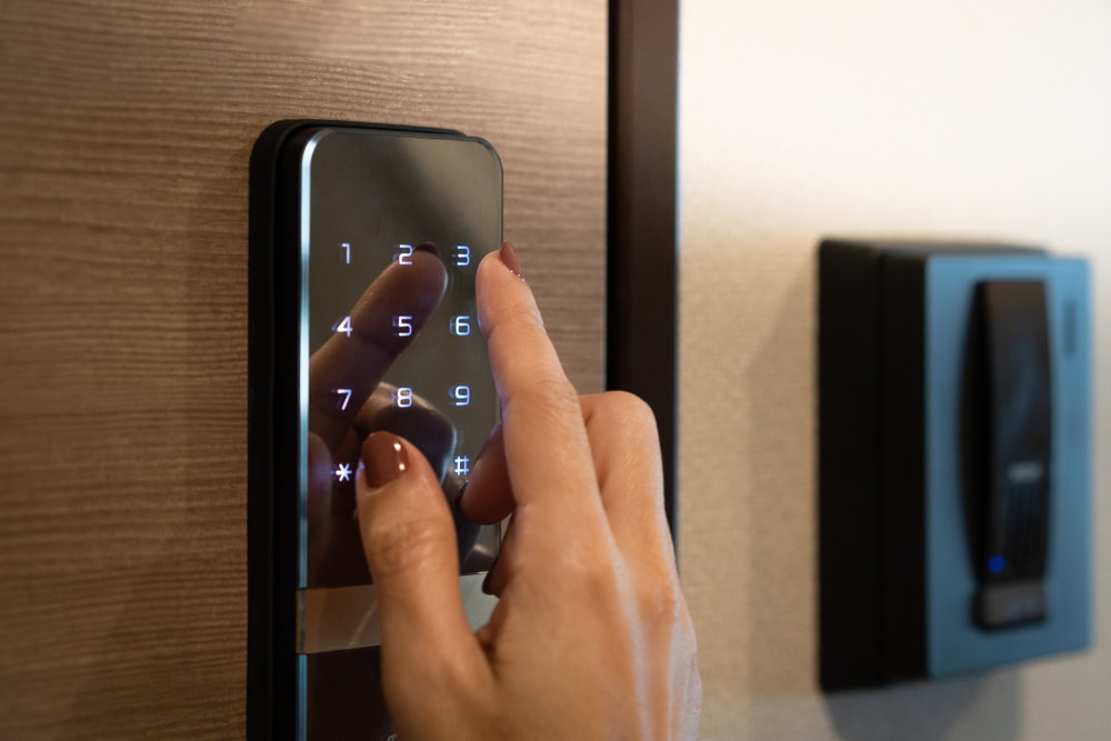 Pros and Cons of Keyless Entry for Rental Properties
