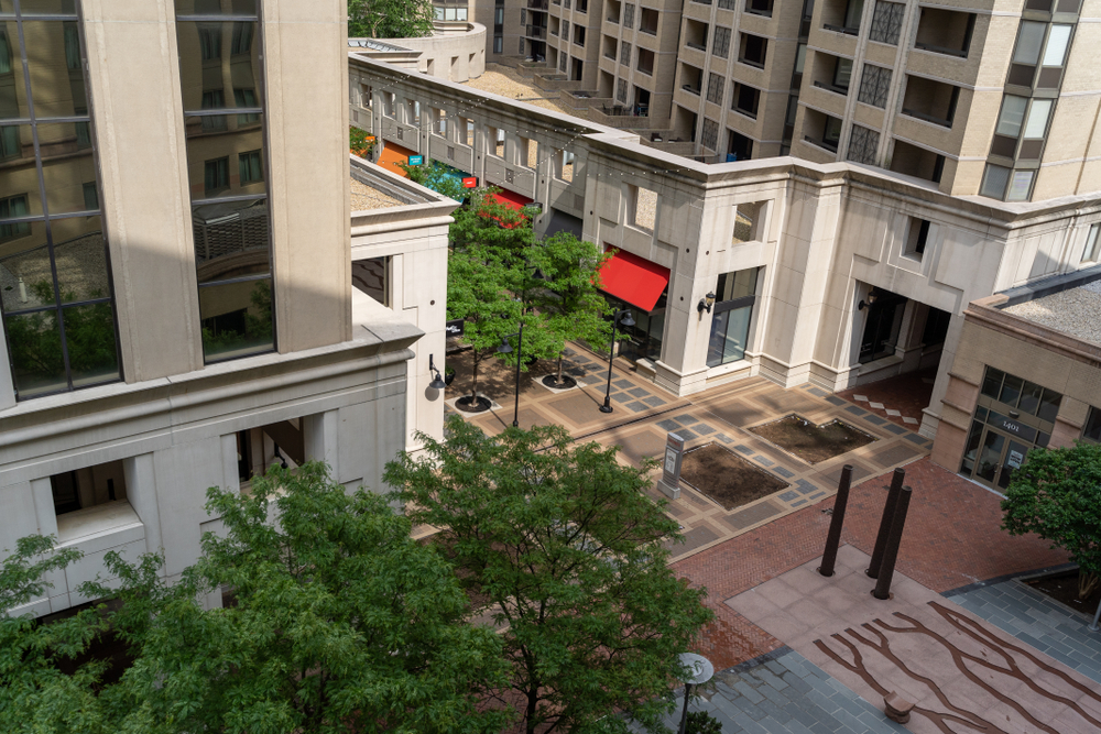 Property Management in Arlington VA: Living in Courthouse