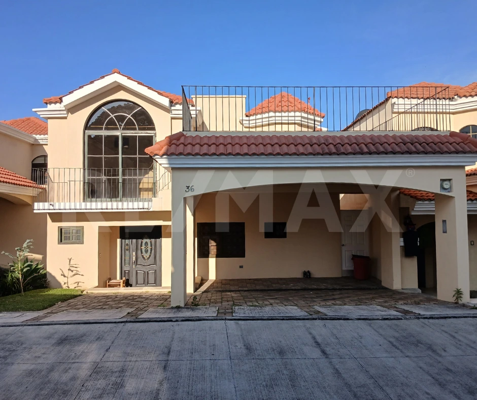 Villa Suiza, Casa en Renta en zona 16