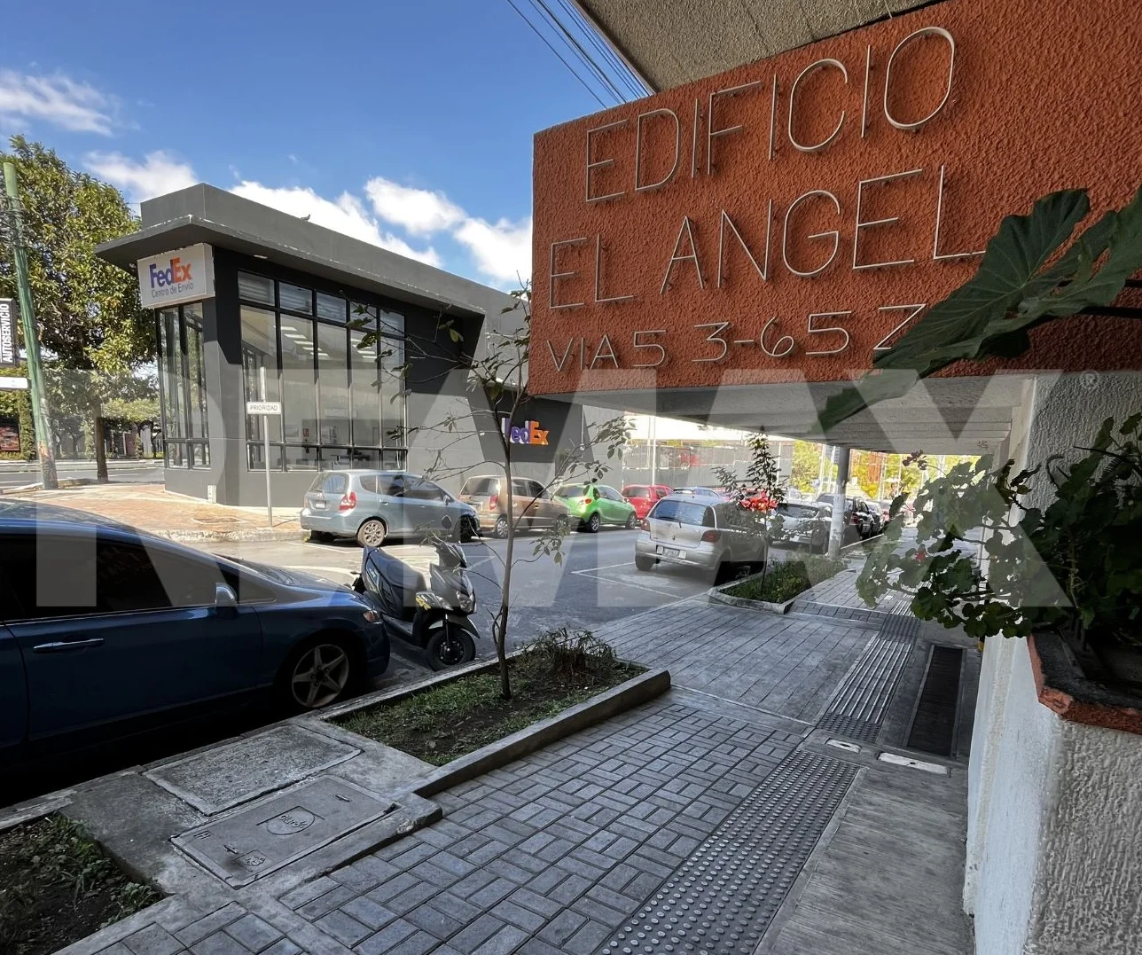 Edificio El Angel, Local en Alquiler en Zona 4