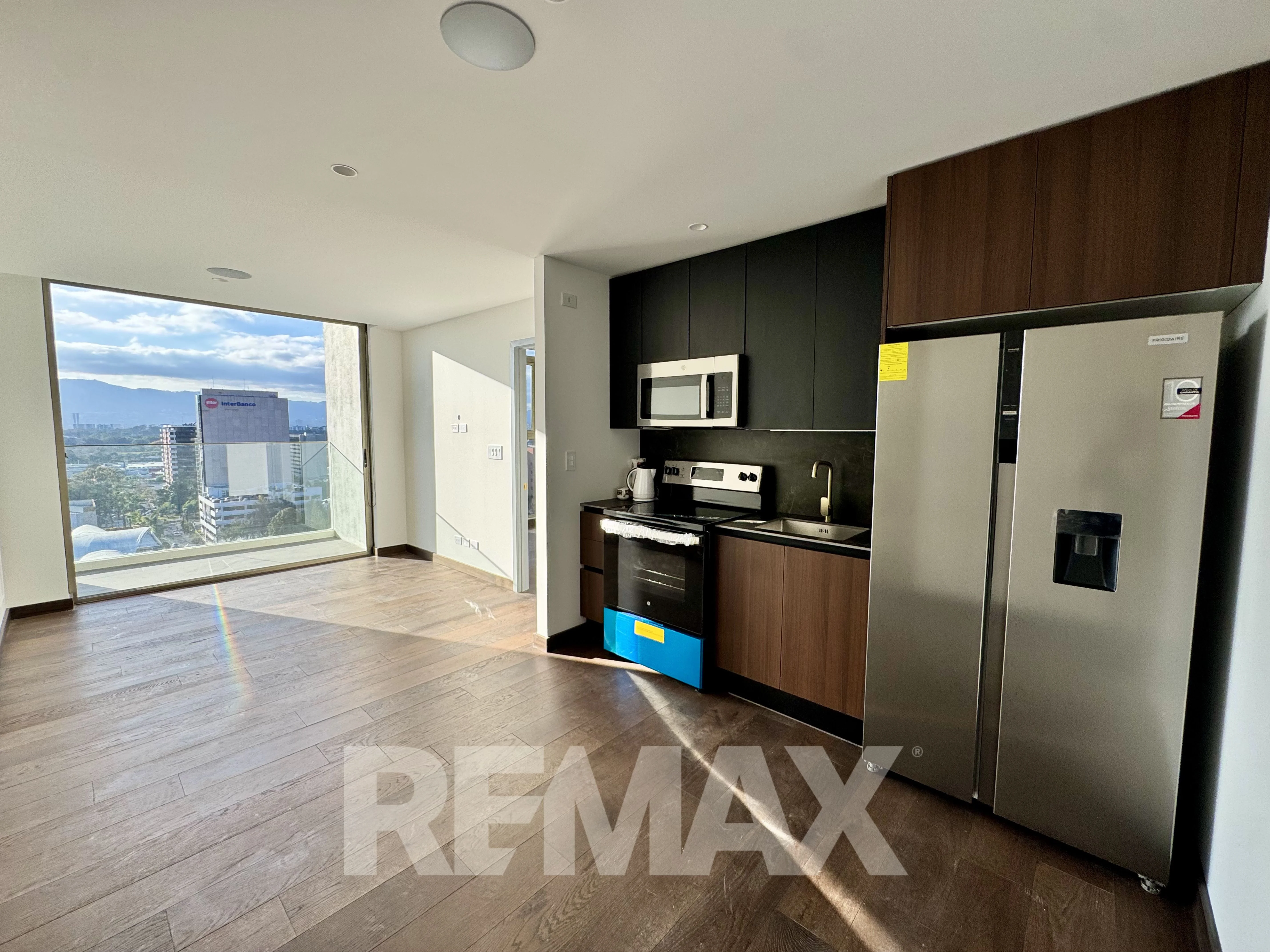 ATARAH, Apartamento en Renta en zona 10