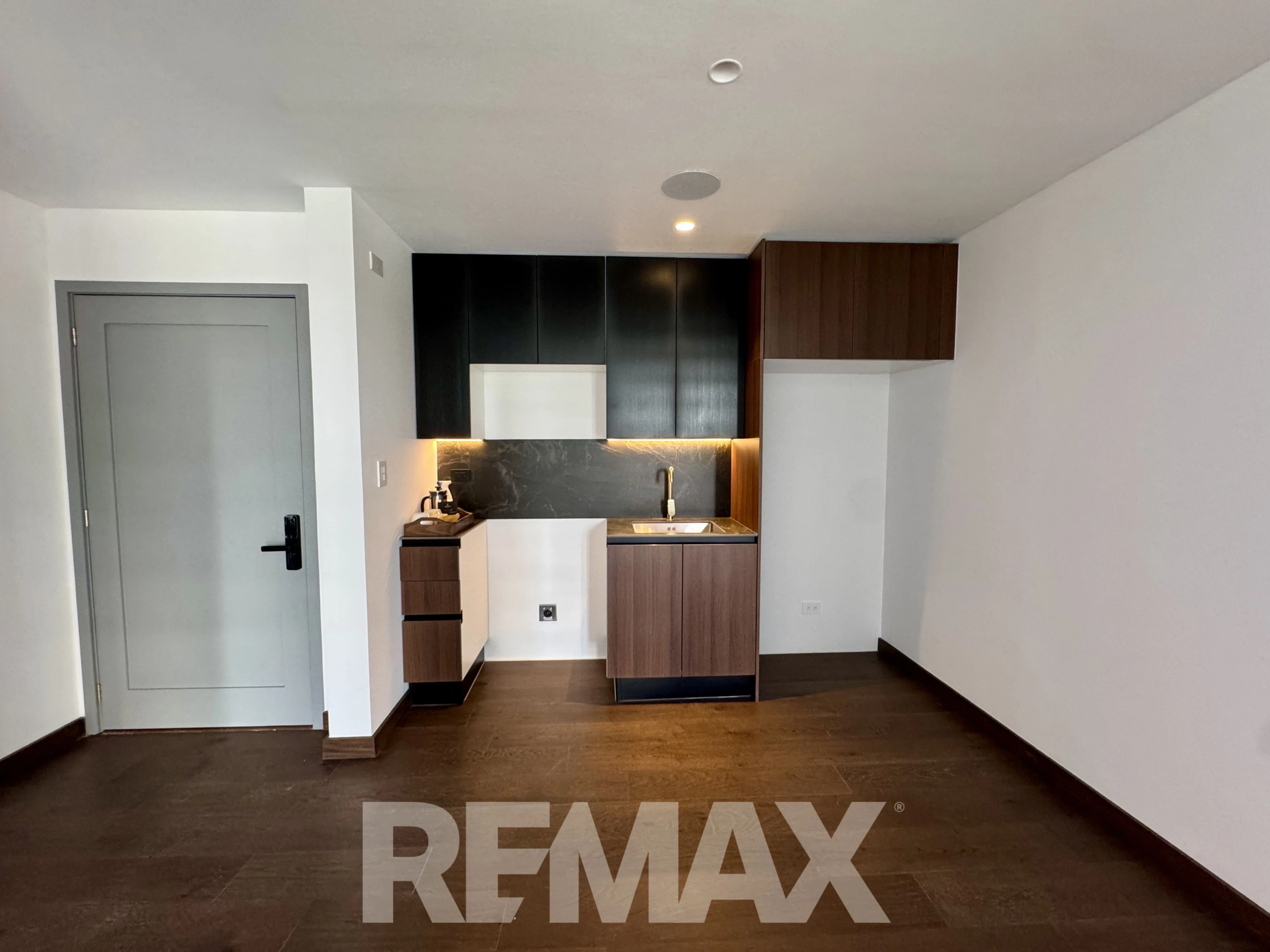 Atarah, Apartamento en Venta en zona 10 - Image 2