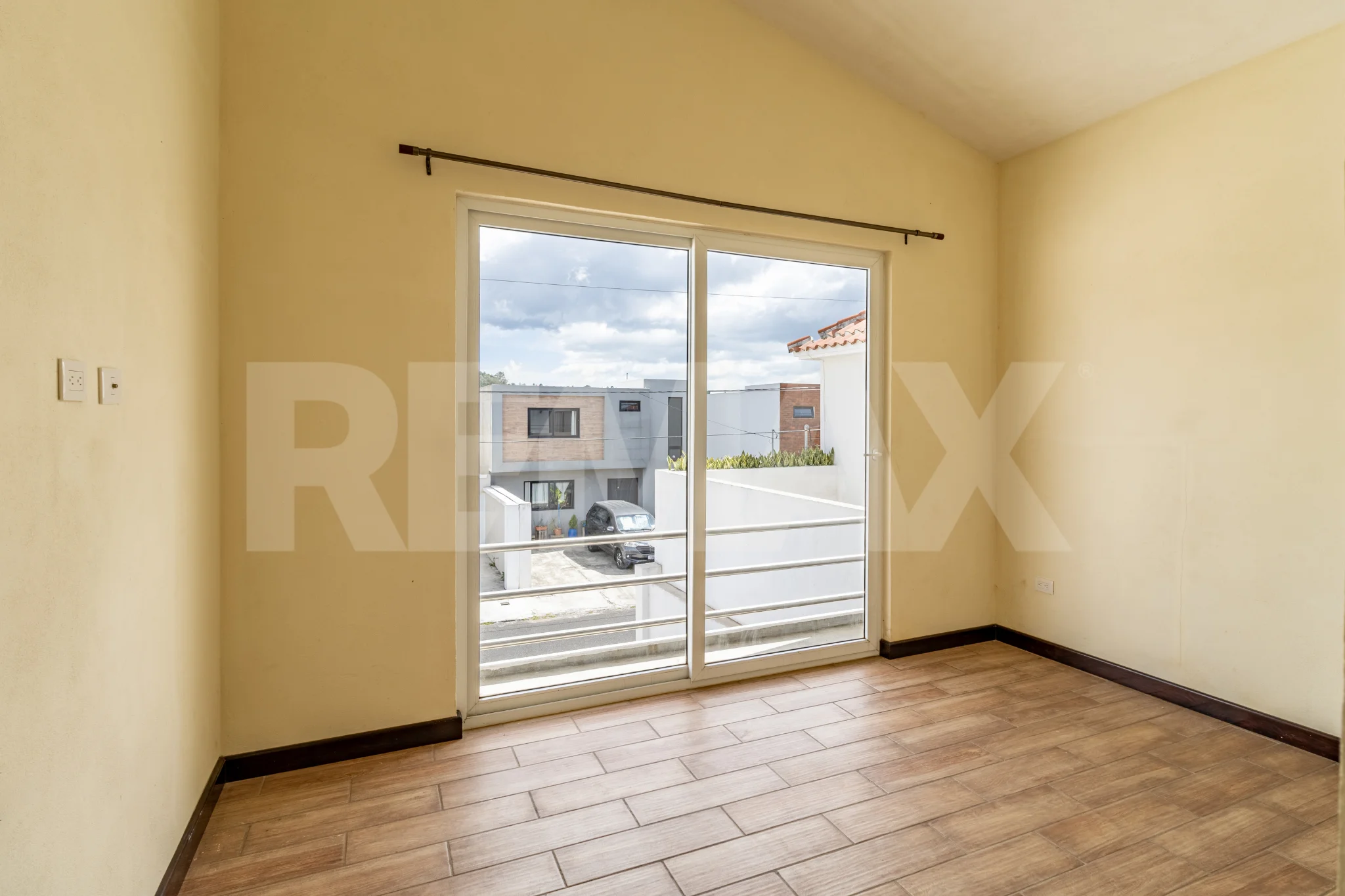 Residencial Lo De Valdez, Casa en Renta, San José Pinula - Miniatura 8