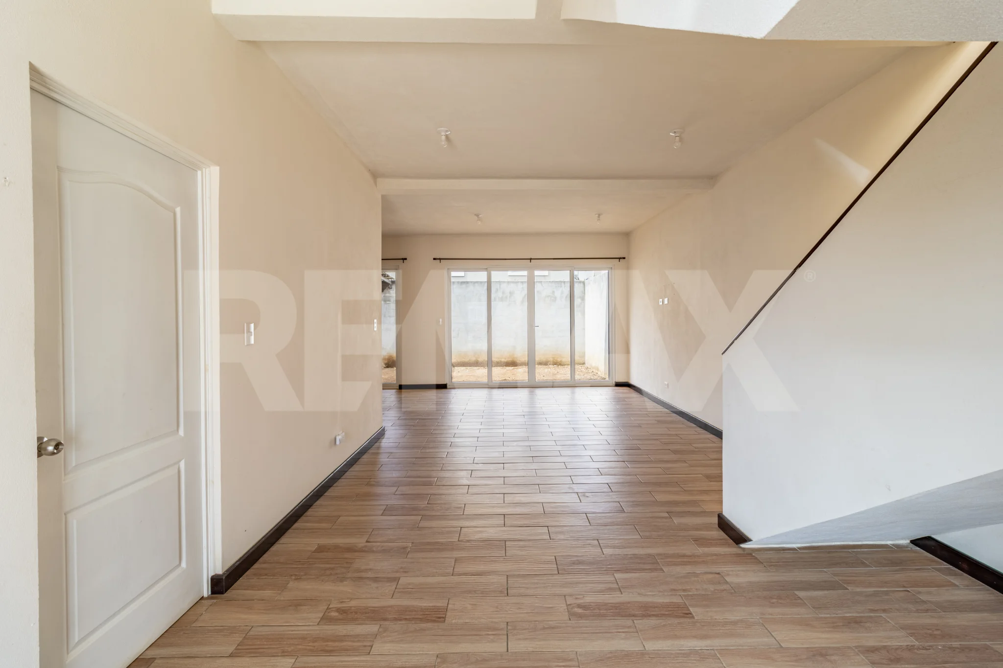 Residencial Lo De Valdez, Casa en Renta, San José Pinula - Image 2