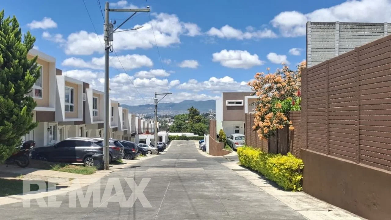 Residencias Arboretto, Casa en Venta, zona 10 Santa Catarina Pinula