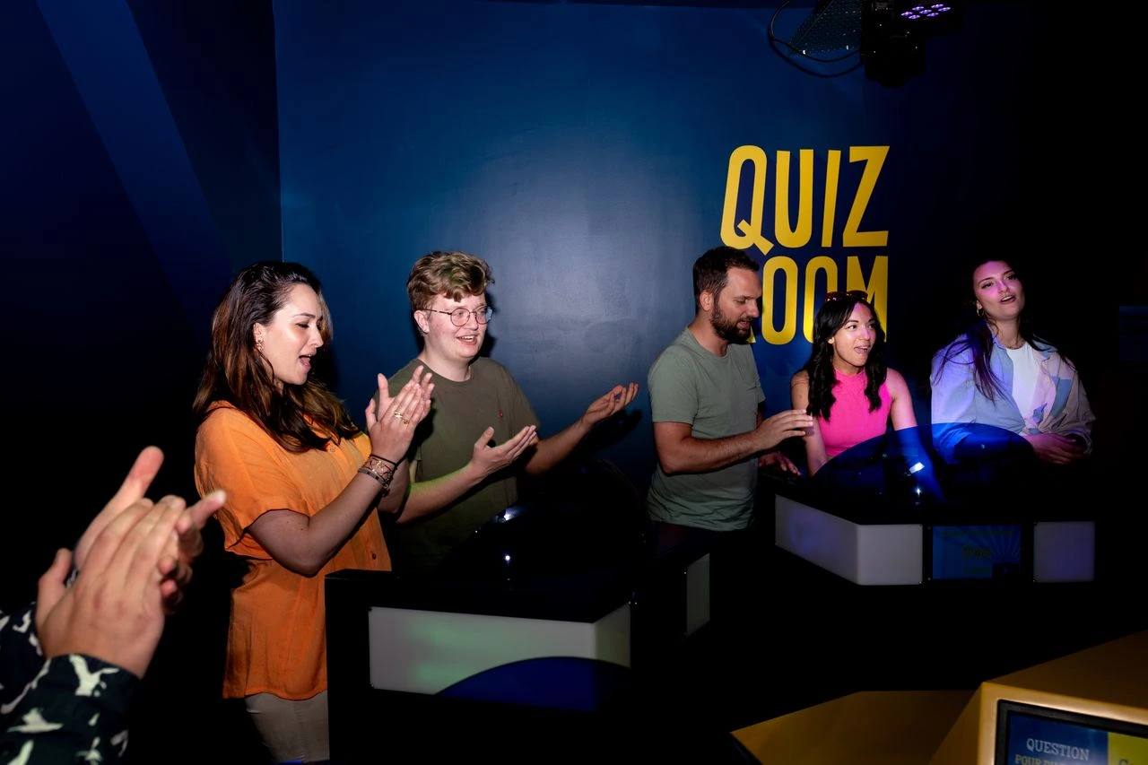 une equipe a bien repondu a une question chez quiz room