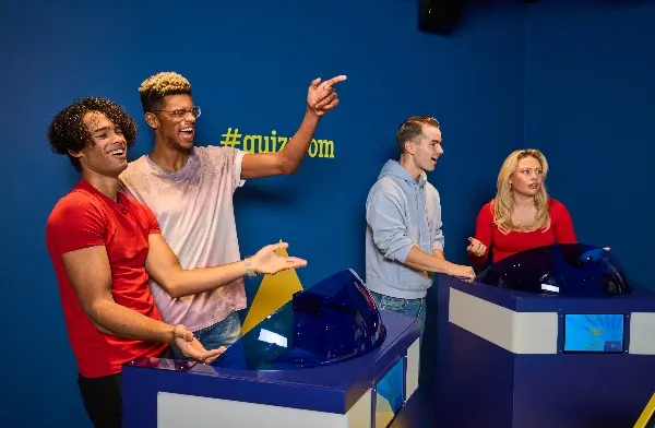 Équipe joueurs Quiz Room Spitalfields Paris