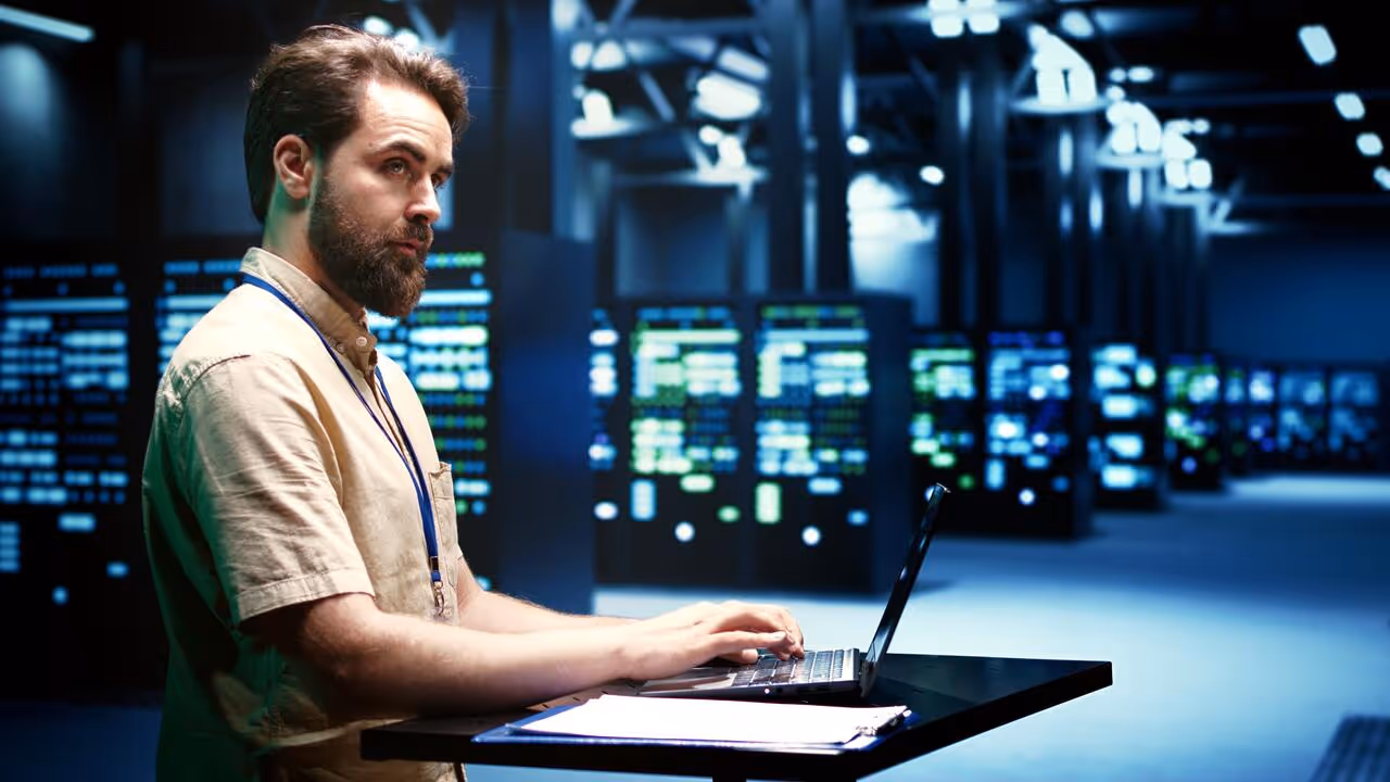 Infrastruktura IT do budowy chmury prywatnej Engave Cloud, zapewniająca najwyższe bezpieczeństwo danych.