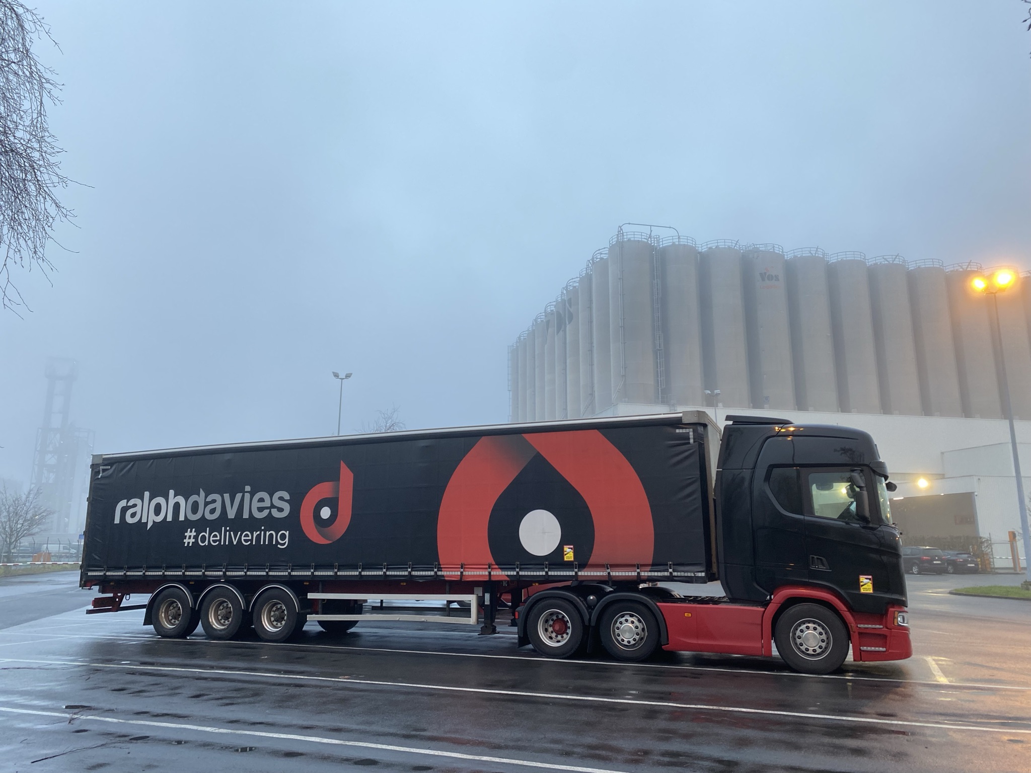 Ralph Davies Logistics Lorry