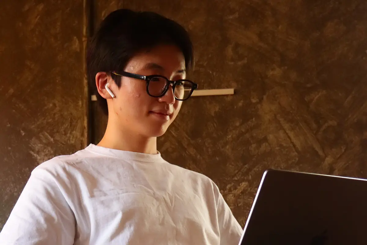 Last Minute Q&A With Alexandra