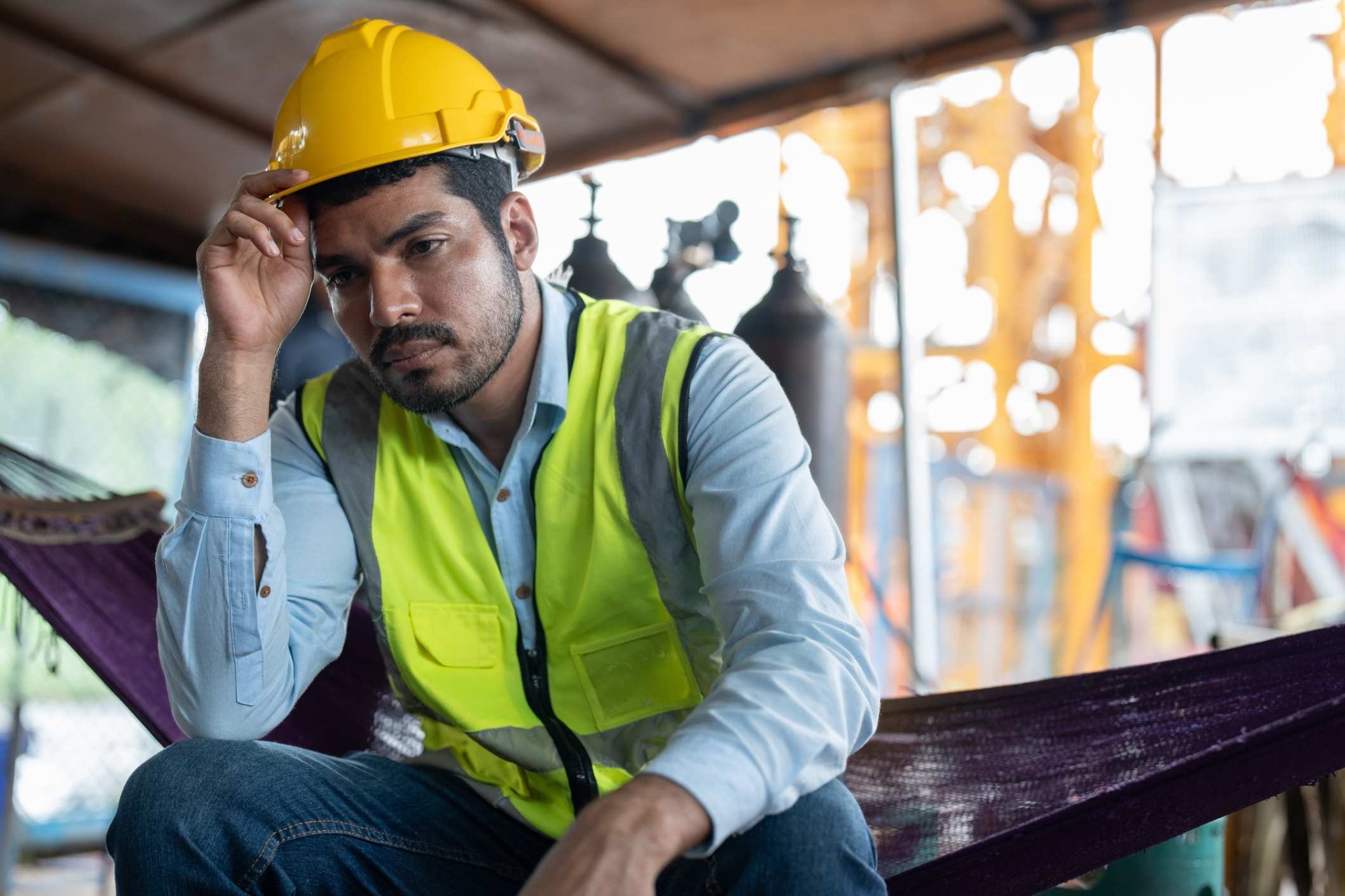 A worker decides to call a California labor union injury lawyer to share a witness account.