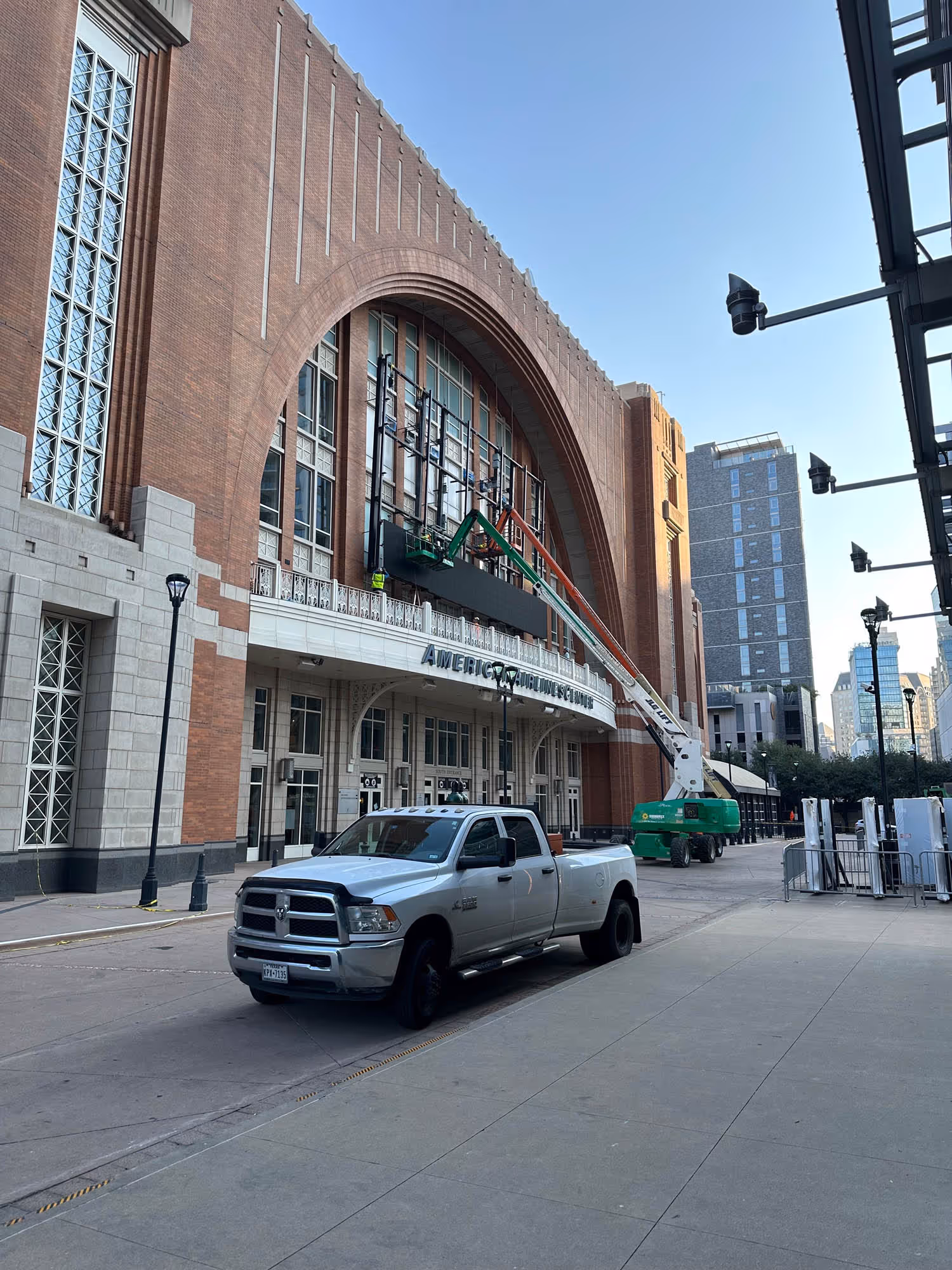 Ops American Airlines 