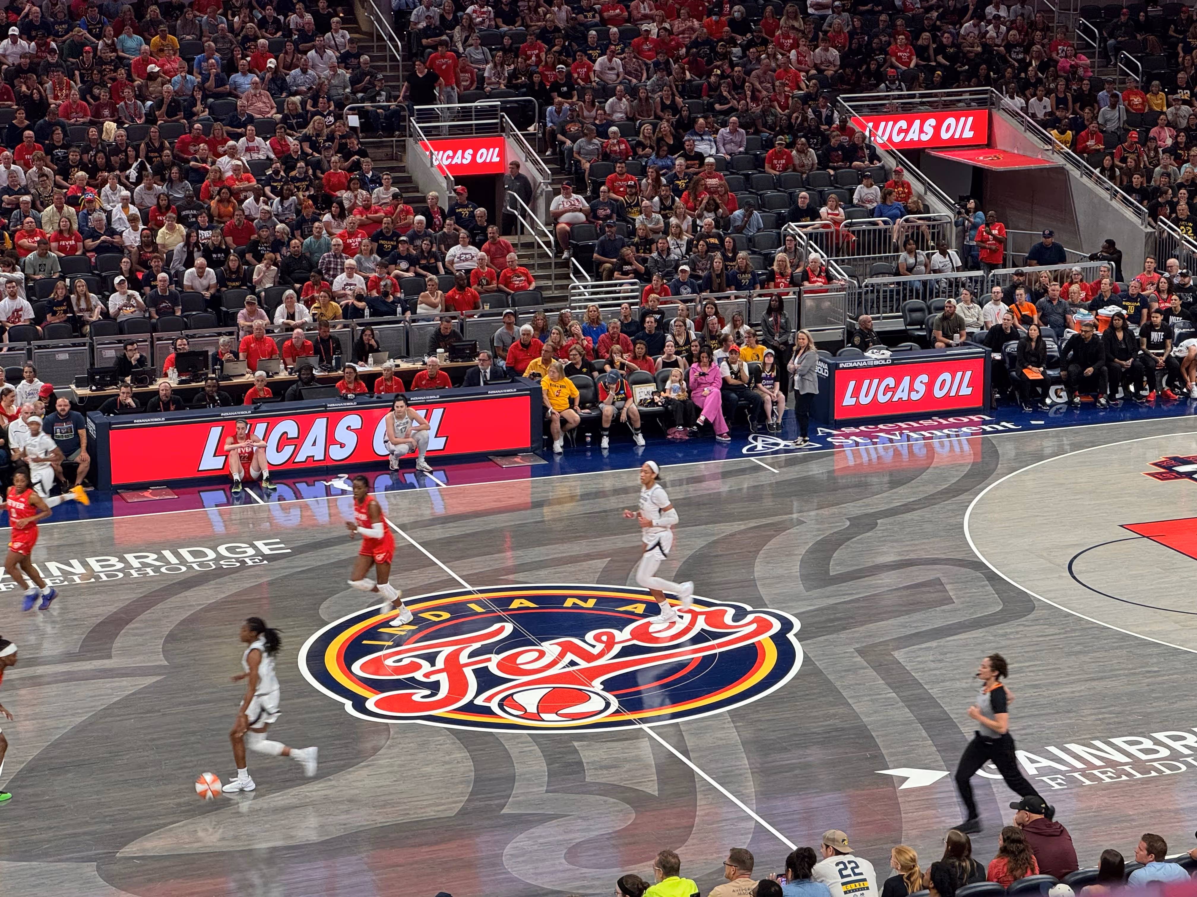 Adv- Lucas Oil Fever basketball