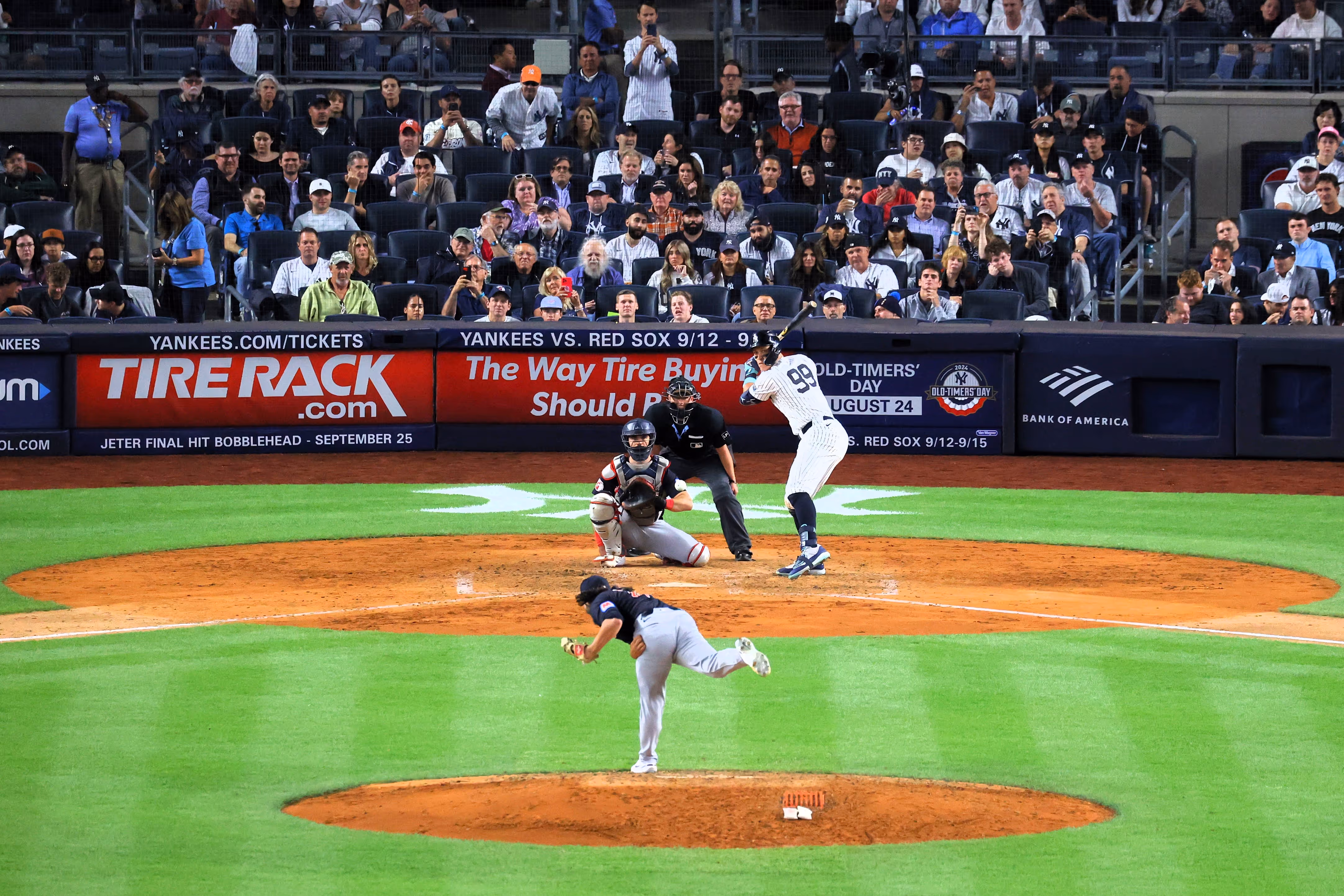 Adv Yankees Tire Rack