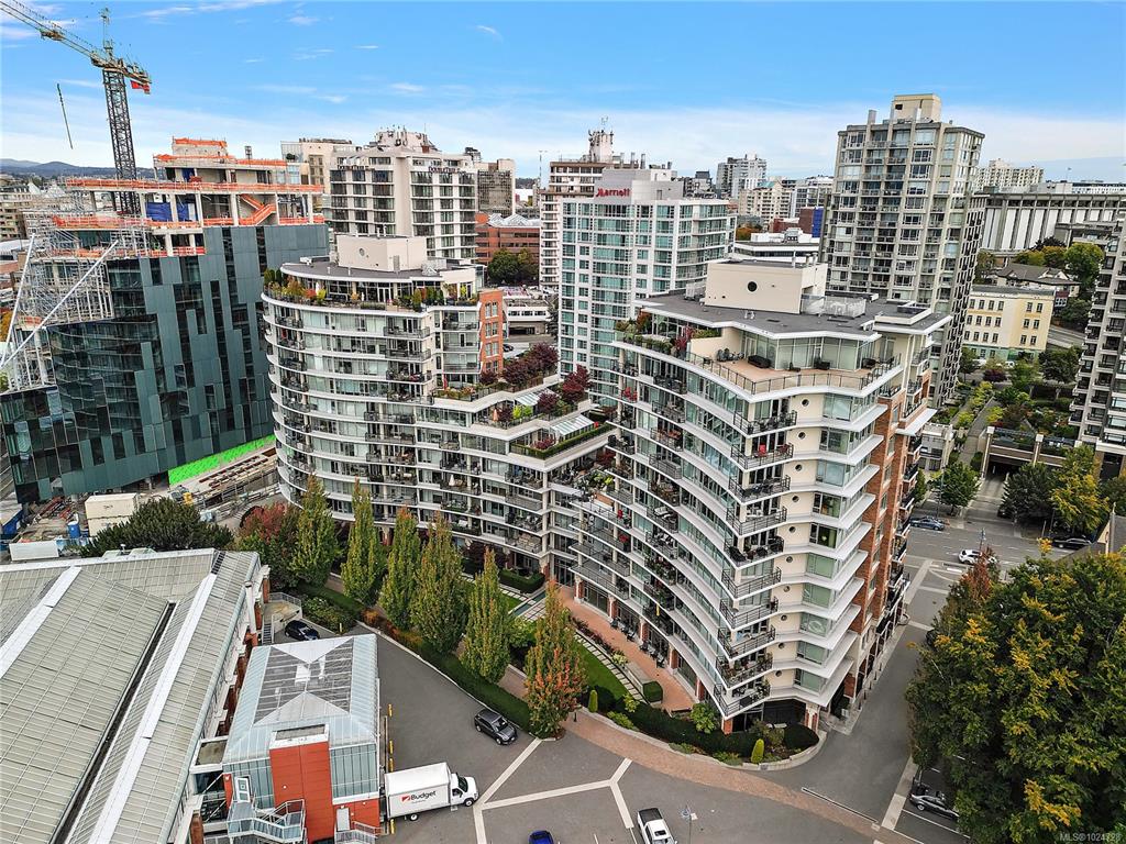 Aria — building photo 3