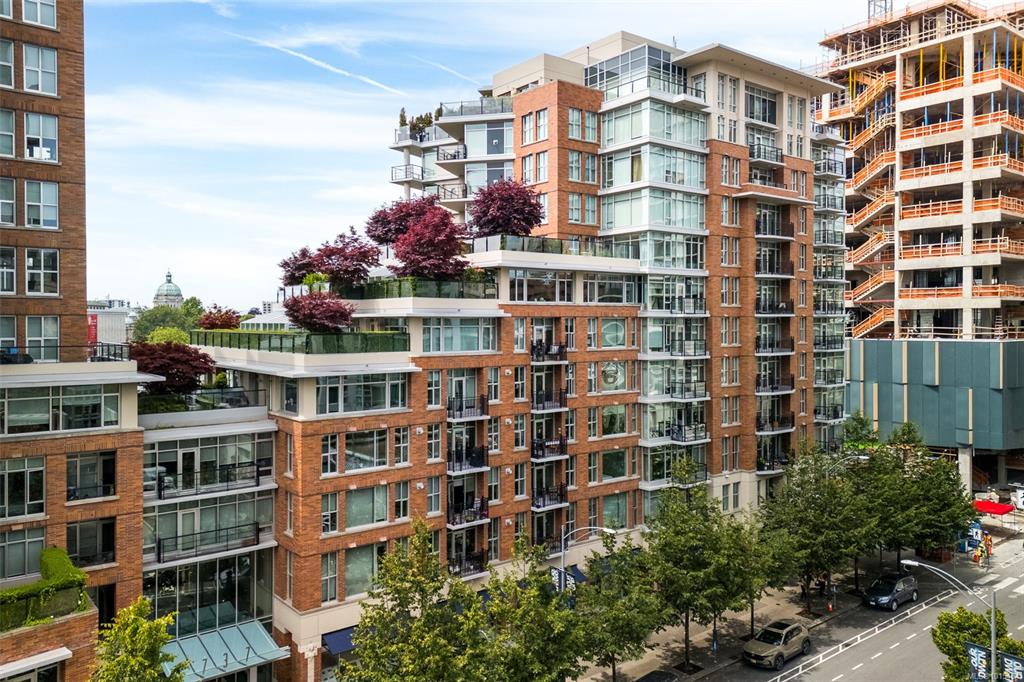 Aria — building photo 2