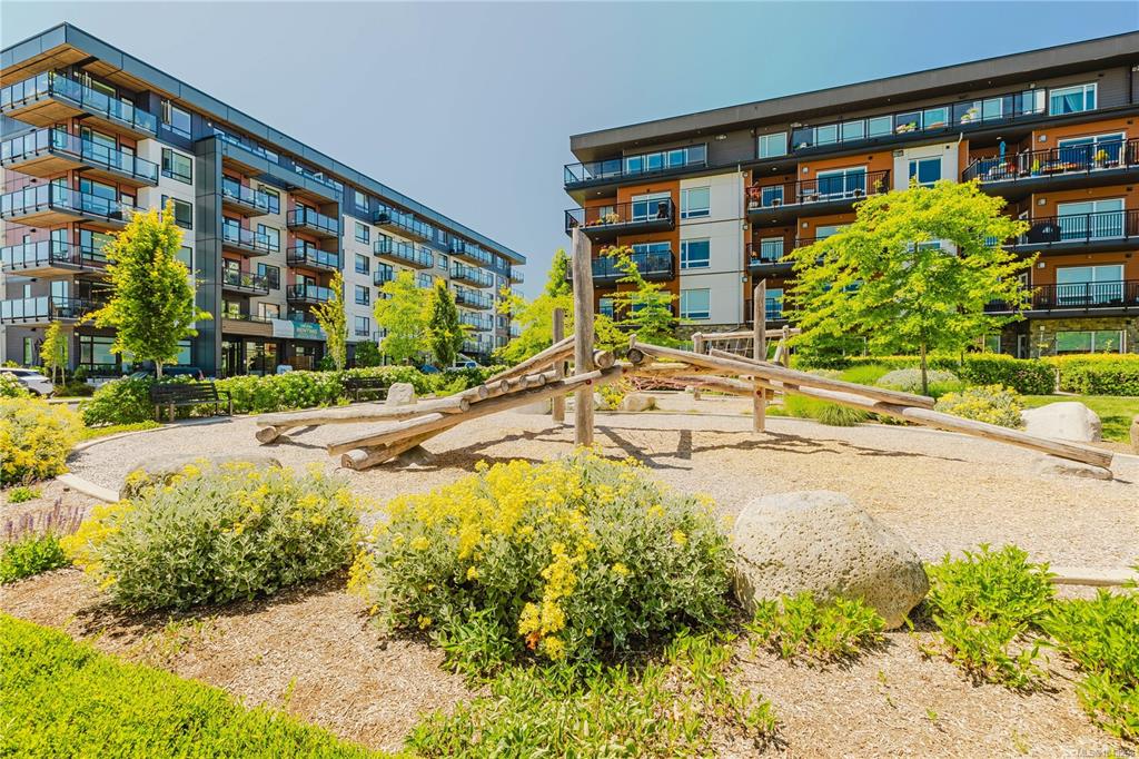 The Arbutus — building photo 8