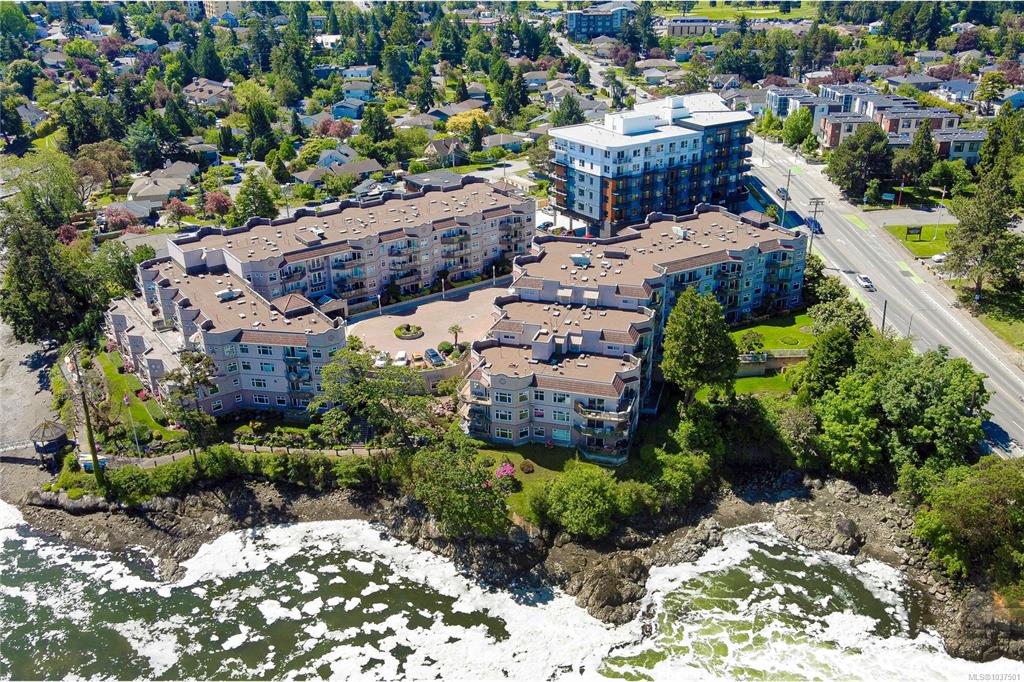 Gorge Pointe — 1083 Tillicum Road & 1085 Tillicum Road, Esquimalt, BC