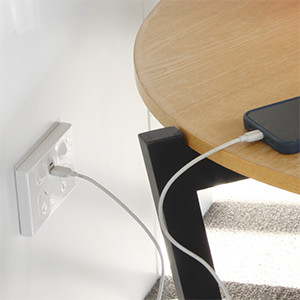 USB / USC charging ports in a Cabins To Go cabin