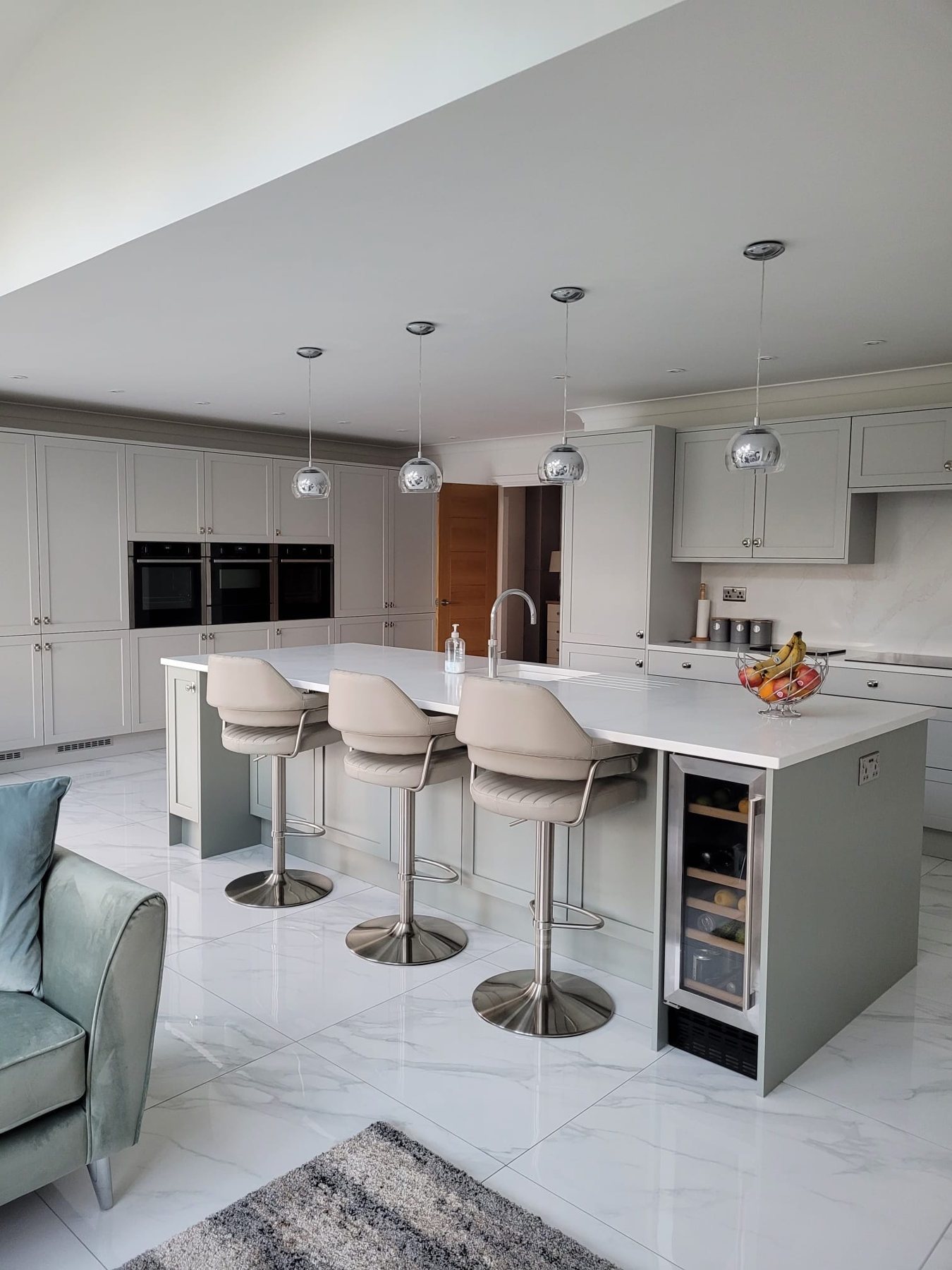 Shaker kitchen with island in the new extension