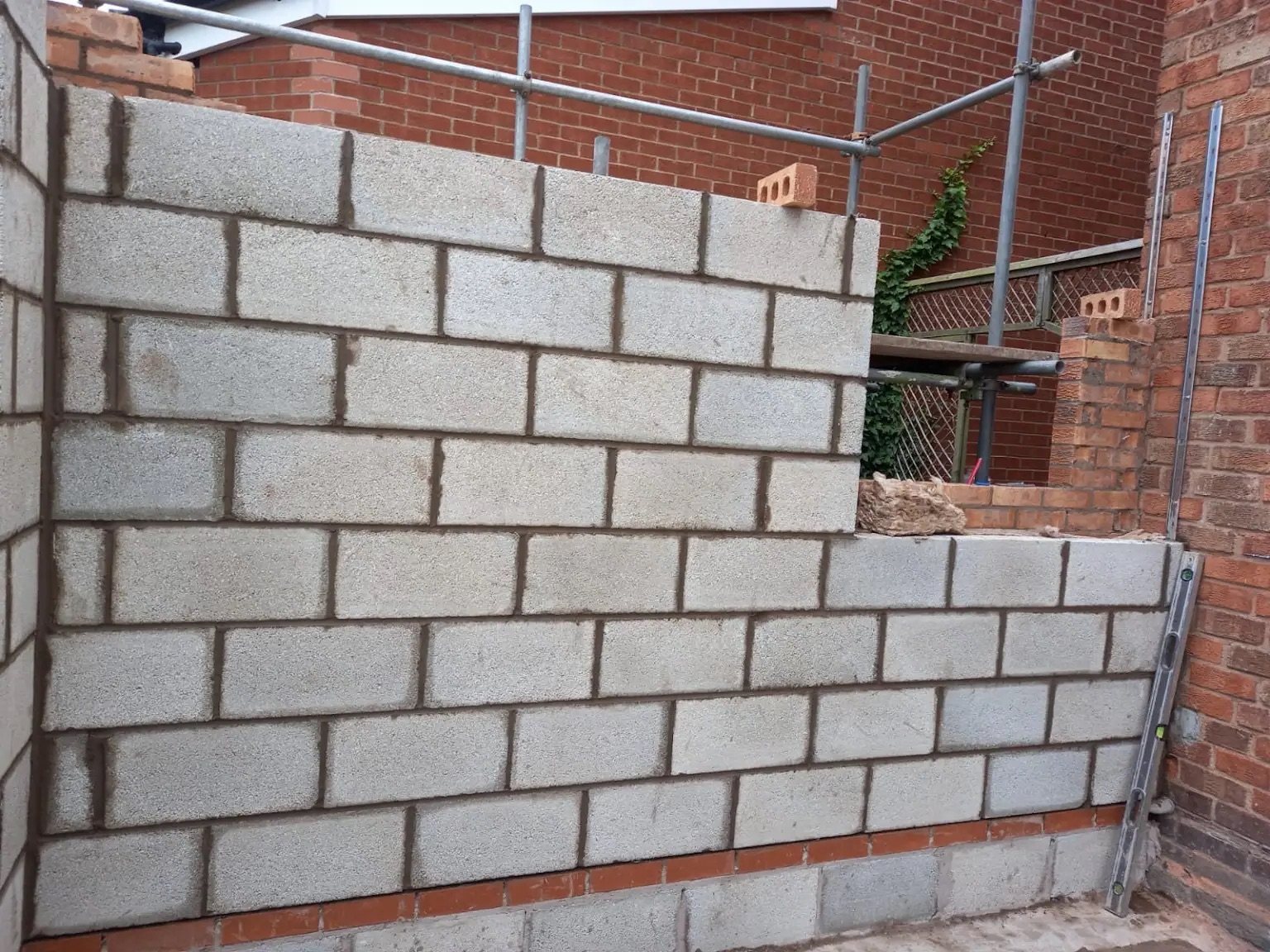 Blockwork and brick cavity wall going up