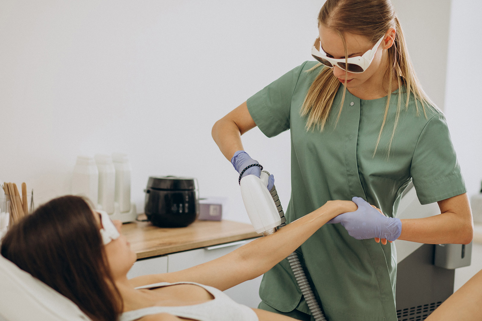 What to expect and how to prepare for a first laser hair removal session in NYC