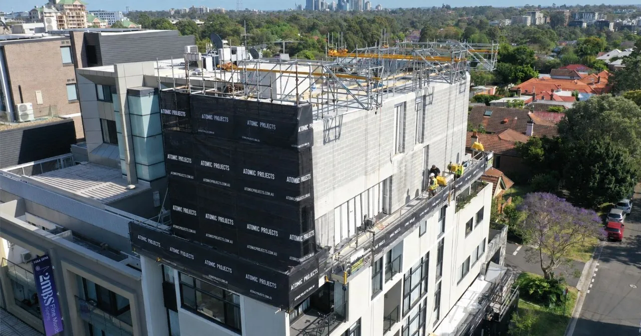 Building during remedial works — scaffold up