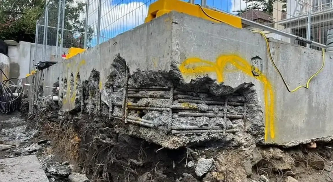 Building during remedial works — scaffold up