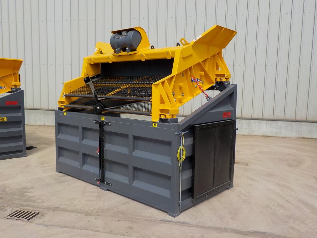 US70 Compact Screen Box