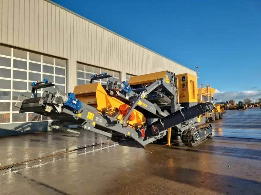 28" ✕ 20" Tracked Dual Jaw Crusher/Screener