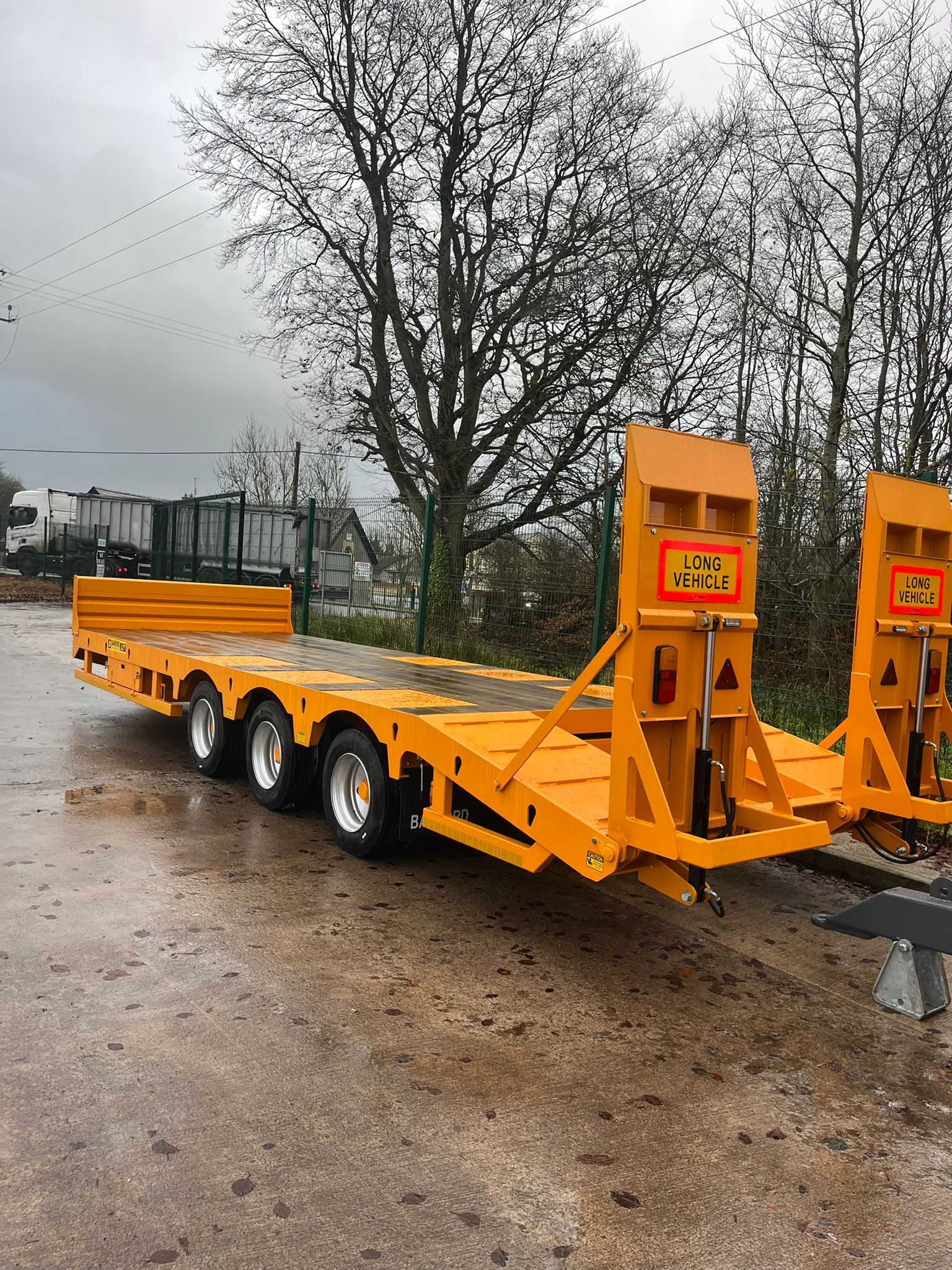 27 Ton Tri Axle Low Loader