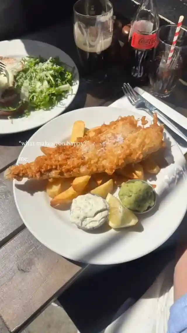 It’s National Fish and Chips day! 
Kitchen from noon. Come get yours! 
.
.
.
.
.
#pub #fishandchips #tasty #lunch #dinner #nationalfishandchipsday #friday #friends