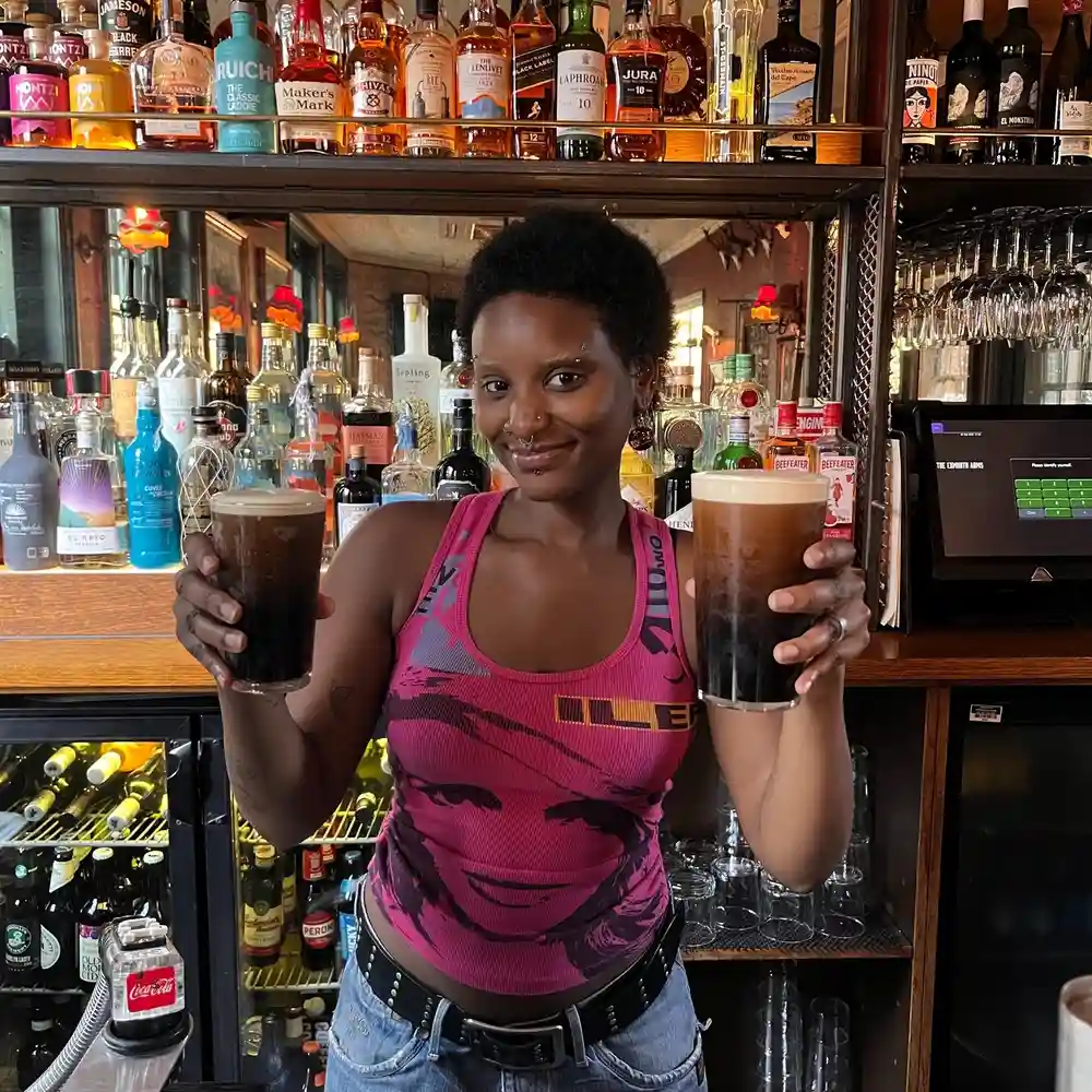 It's always a lovely day to have a Guinness 🍺😊
#exmoutharms #pub #guinness #saturday #endofsummer☀️ #exmouthmarket