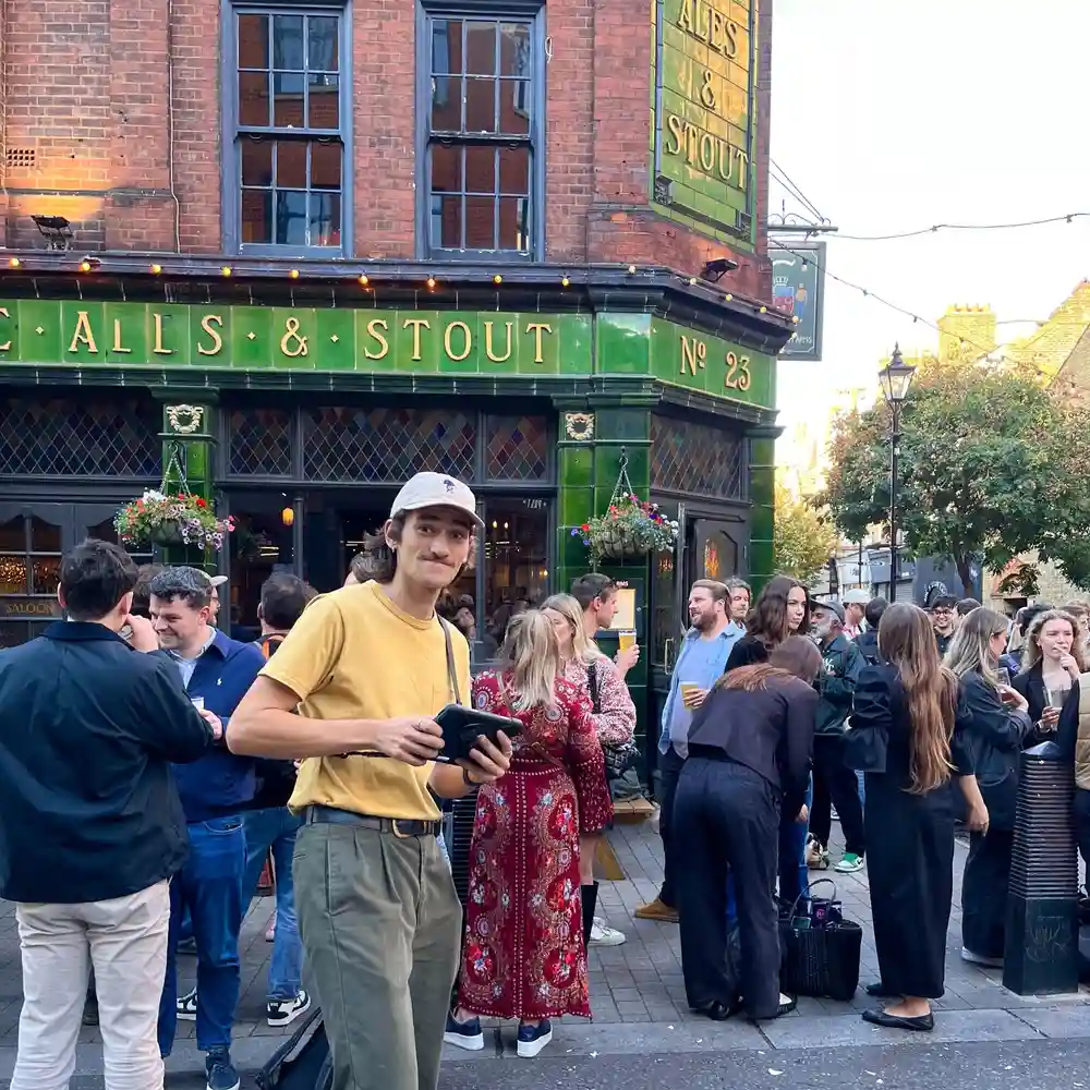 Service indoors and outdoors, what a dream! 😍
#tuesdays #exmoutharms #pub #servicestation #exmouthmarket