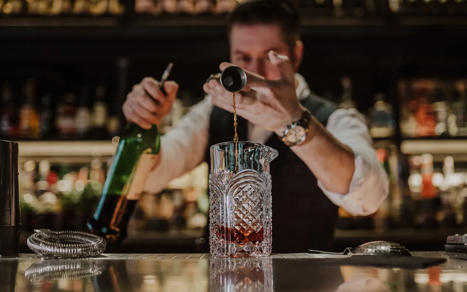 Shake, stir, and sip your way through a fun-packed cocktail masterclass at The Gun — perfect for parties, birthdays, and team nights out. Learn from the pros, drink like one too!