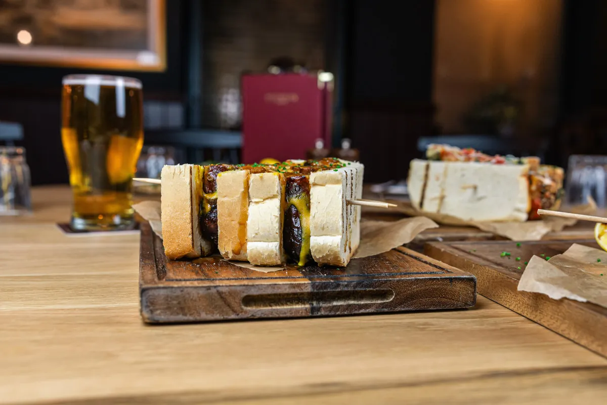 Make your midday break something to look forward to with Harrild and Sons new lunch-time deal. 