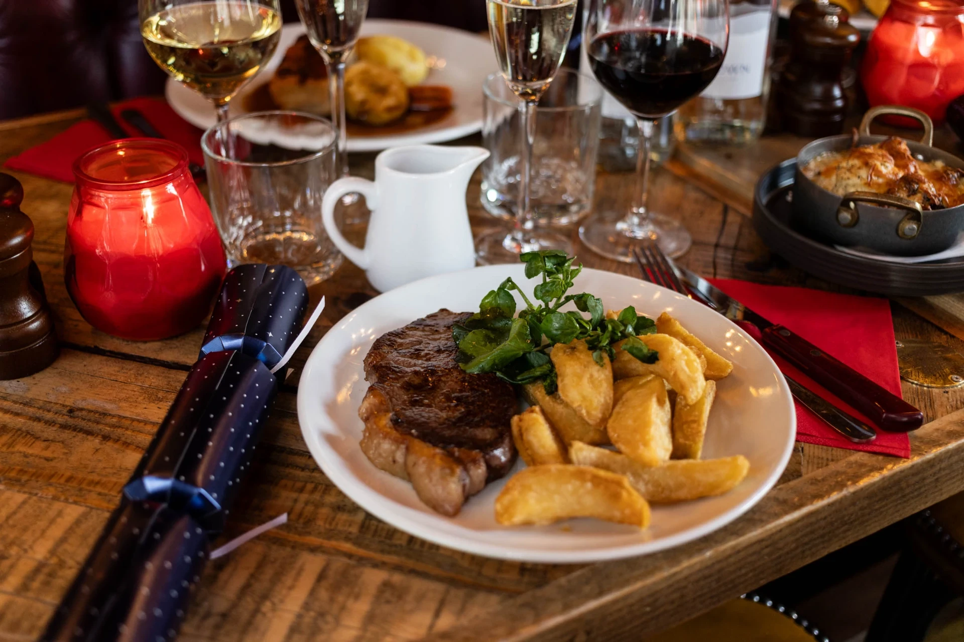 Our chefs have prepared a festive menu perfect for dining with loved ones, team Christmas lunches and nights out. Or if you're just looking for a place to enjoy drinks, then we cater for that too. Contact us today on contact@thebaldfacedstag.com to see how we can take the stress out of your party planning.